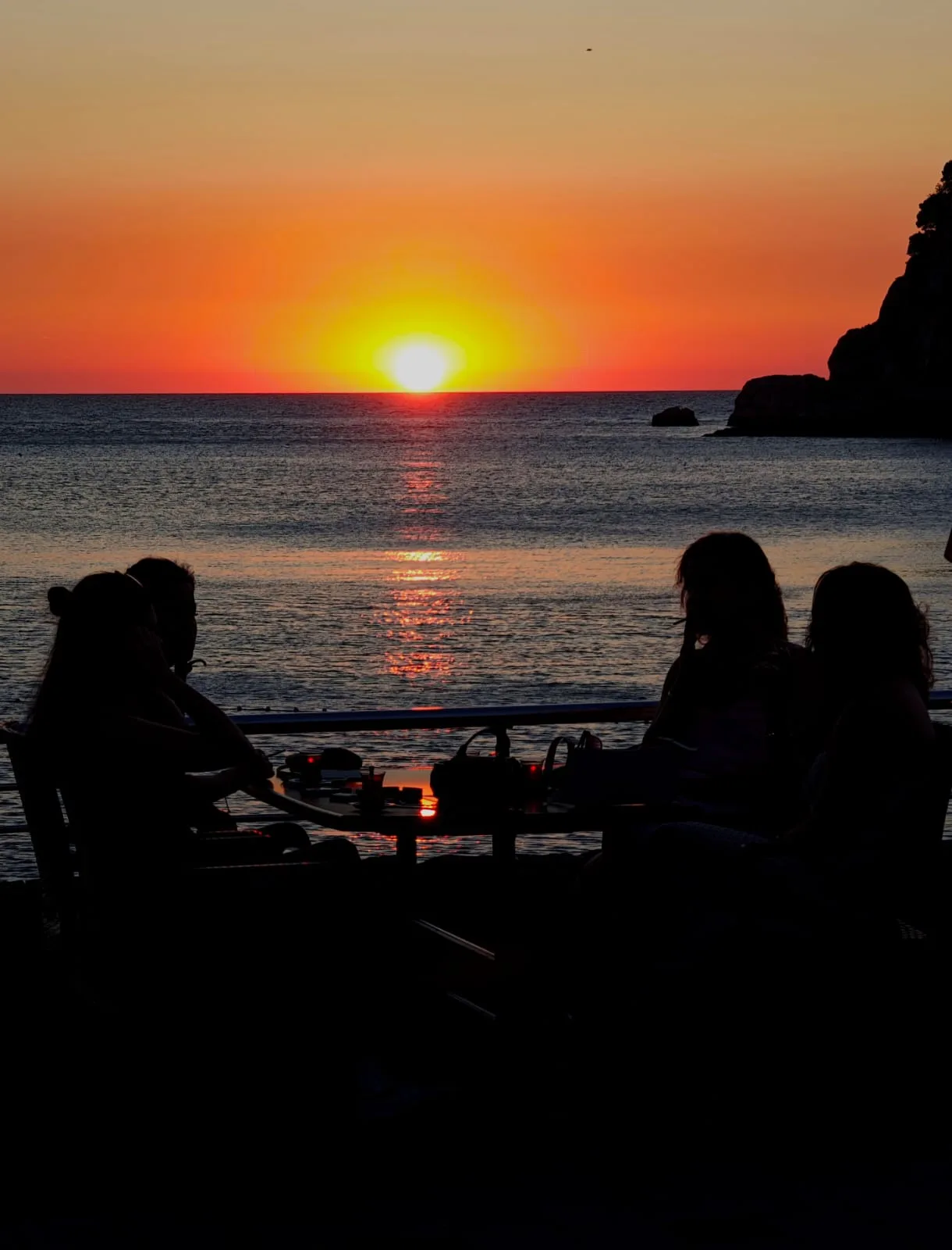 Amasra'da Gün Batımı Mevsimi Başladı: Karadeniz'in Ufukta Yaktığı Son Işıklar