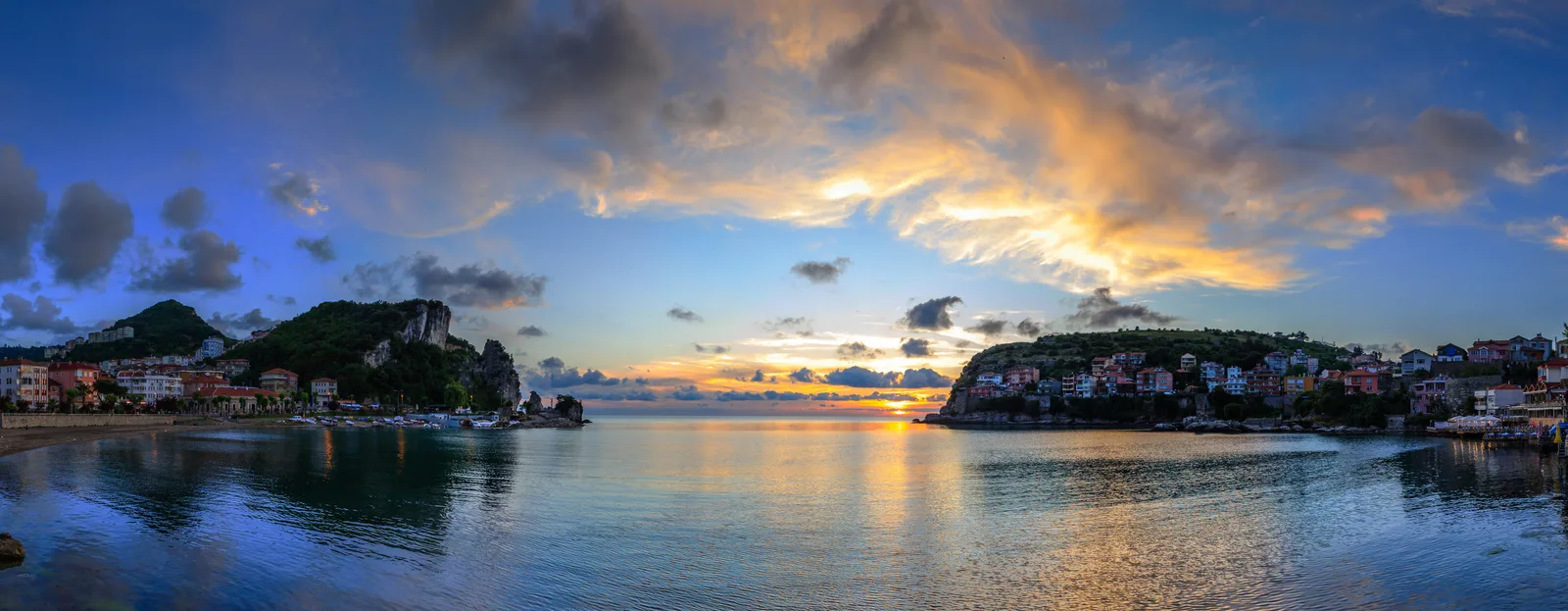 Bulutların Gölgesinde Bir Karadeniz Masalı: Amasra